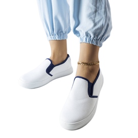 Białe materiałowe tenisówki Cagliari