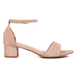 Eleganckie brokatowe sandały na niskim obcasie Shelovet złote złoty