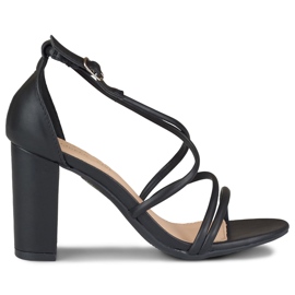 Czarne sandały damskie na słupku Isan