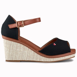 Czarne sandały damskie na koturnie Tomm