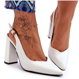 Klasyczne Czółenka W Szpic Na Słupku Białe My Love