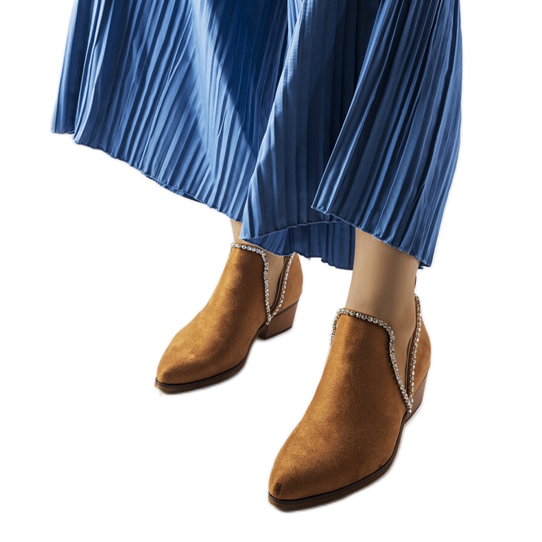 Brązowe botki ozdobione cyrkoniami Ditten