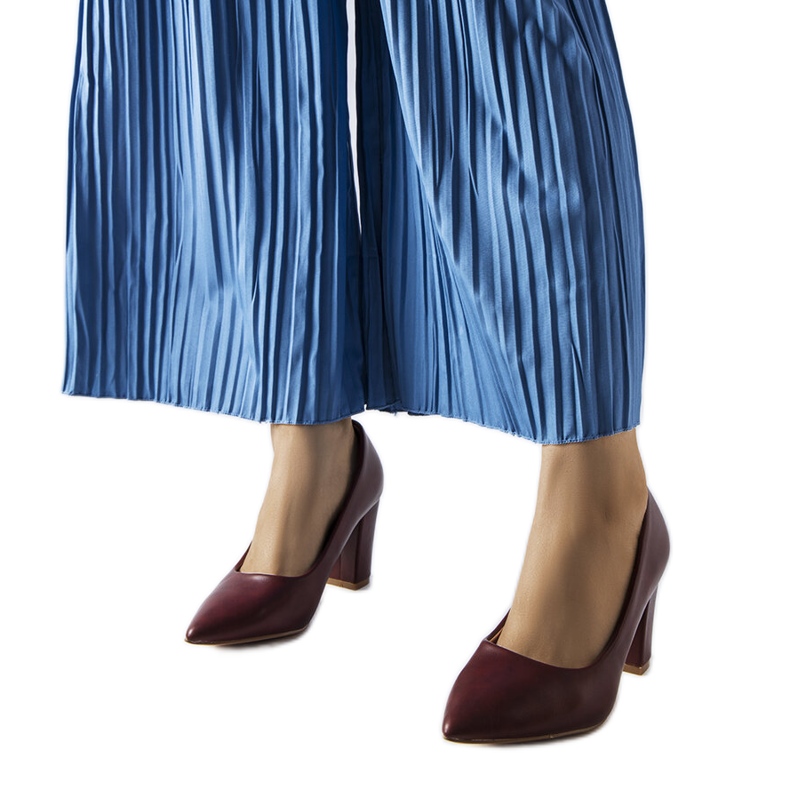 Inna Bordowe czółenka na słupku Maurelle czerwone