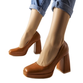 Brązowe czółenka na wysokim słupku Mailly