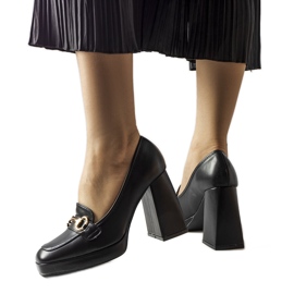 Czarne czółenka na geometrycznym słupku Blaiss