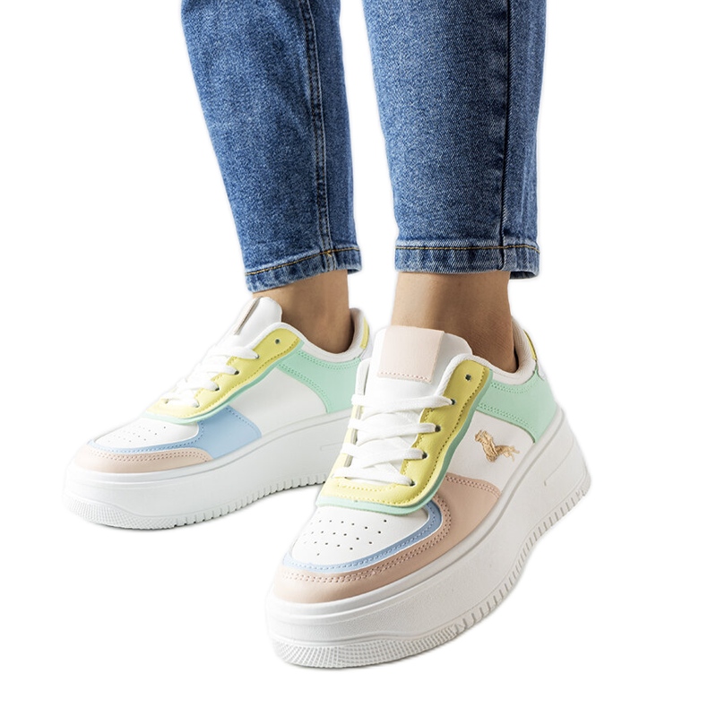 Kolorowe sneakersy na platformie Gidle białe