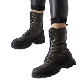 Zielone workery na grubszej podeszwie Lori