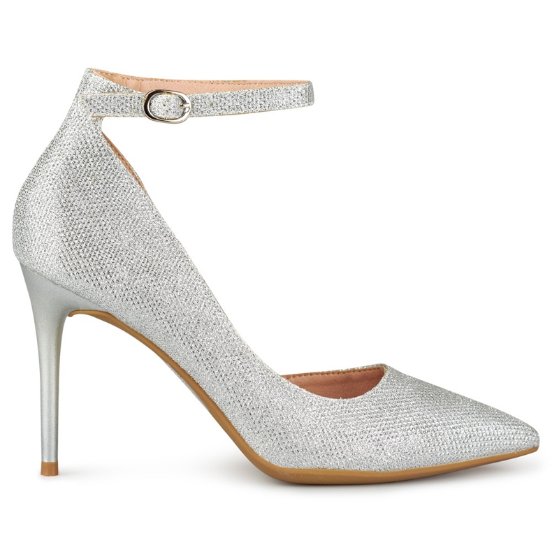 Błyszczące srebrne szpilki zapinane na kostce srebrny