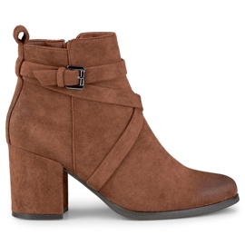 Brązowe botki damskie na słupku z ozdobnym zapięciem