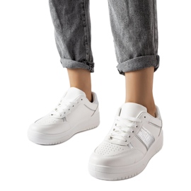 Biało-srebrne sportowe sneakersy Parma białe