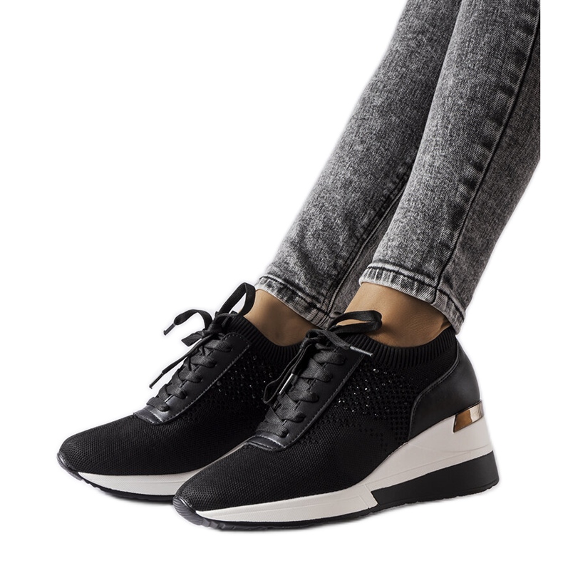 Inna Czarne sneakresy na koturnie z cyrkoniami Vala