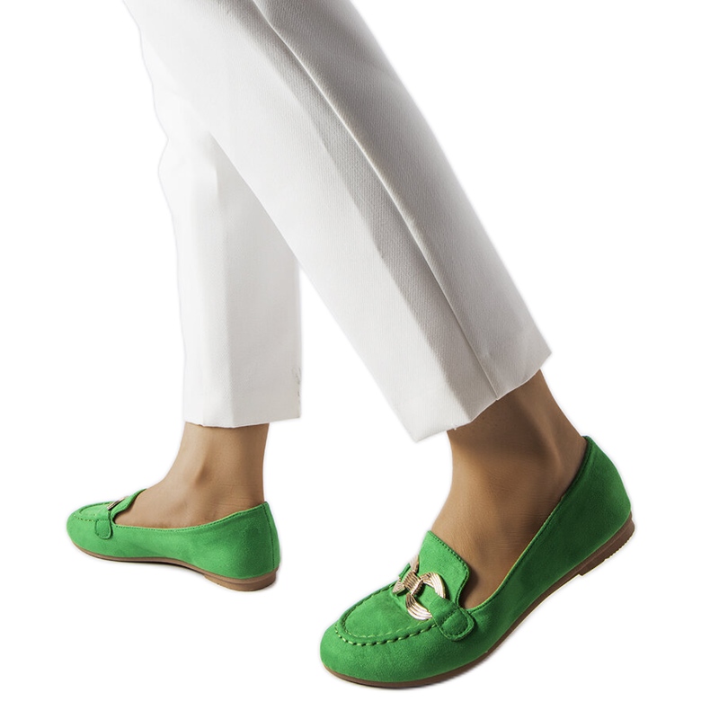 Zielone mokasyny ze złotą klamrą Magliano