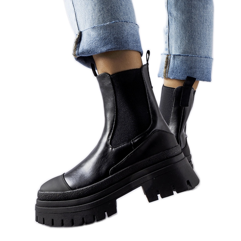 Czarne wsuwane masywne botki Wexford