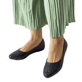 Czarne baleriny z tłoczeniem Natalino