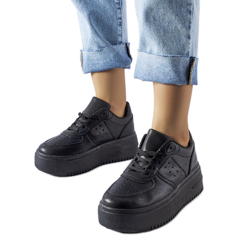 Czarne sneakersy na platformie Kassab