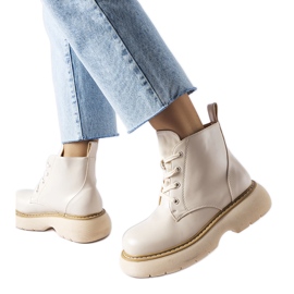 Beżowe workery na grubej platformie Sacco beżowy