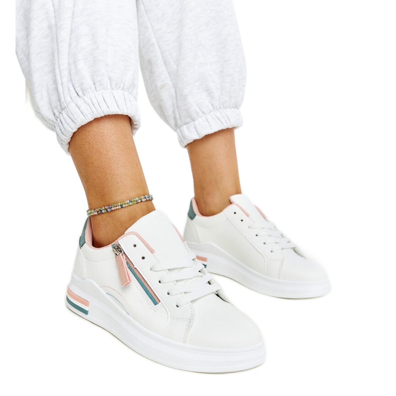 Białe buty z różowo-zielonymi wstawkami Anaunia
