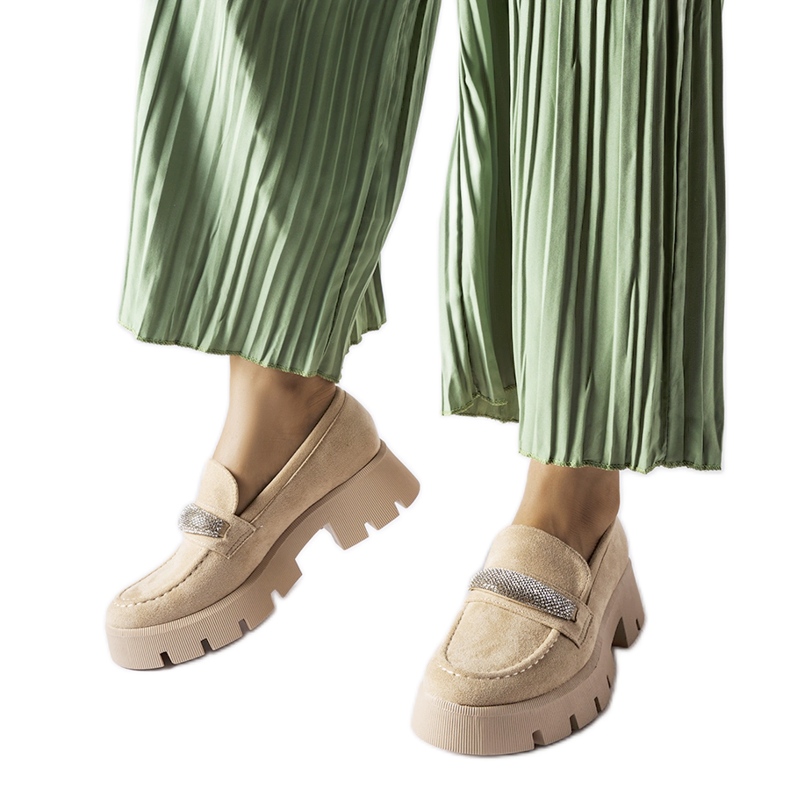 Beżowe mokasyny na masywnej podeszwie Macario beżowy