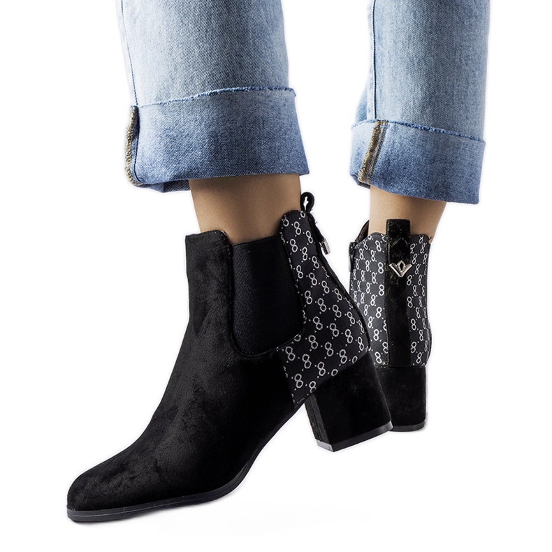 Czarne botki na niskim słupku eko-zamsz Monte