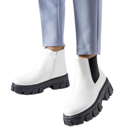 Biało-czarne masywne botki Petronio białe