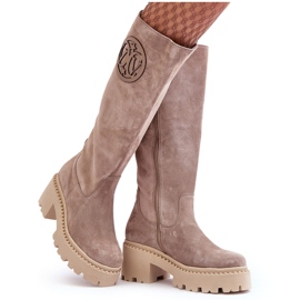 Lewski Shoes Damskie Zamszowe Kozaki Przed Kolano Ciemnobeżowe Lewski 3367 beżowy