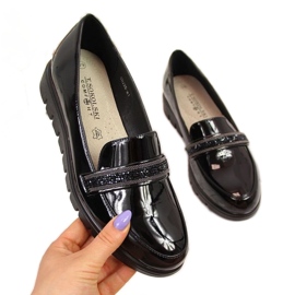 Komfortowe półbuty lakierowane wsuwane T.Sokolski W SCA62 czarne