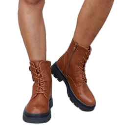 Brązowe trapery na platformie Ugo