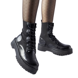 Czarne wsuwane skarpetowe workery Sebastiano