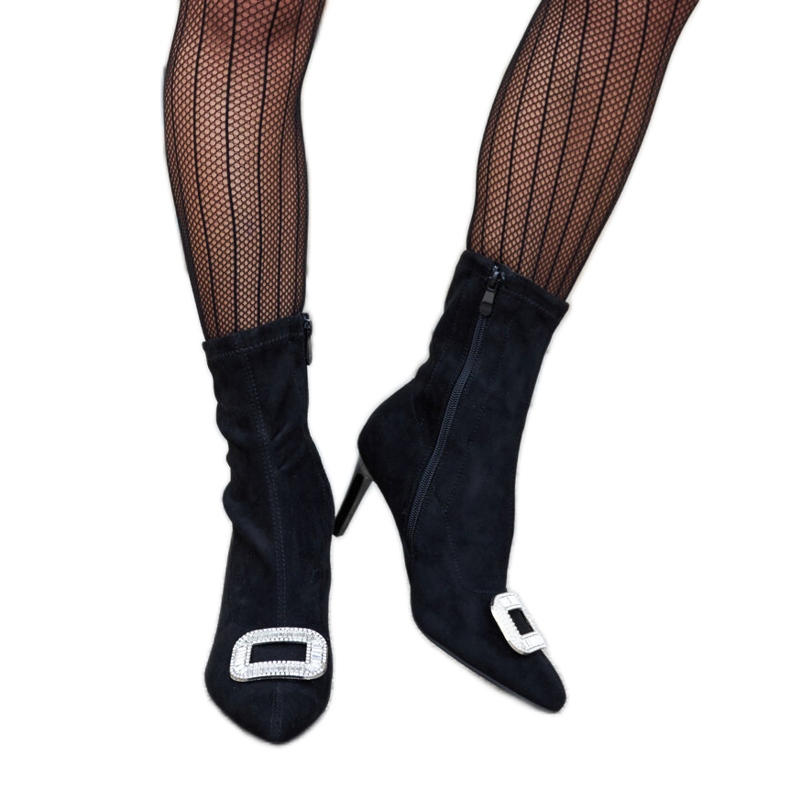 Czarne botki ozdobione cyrkoniami Agatino