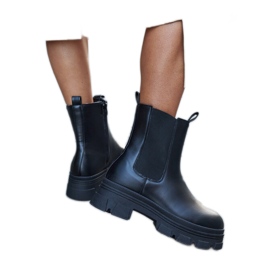 Czarne botki na platformie Placido