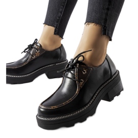 Czarne półbuty na masywnym słupku Fondachetto