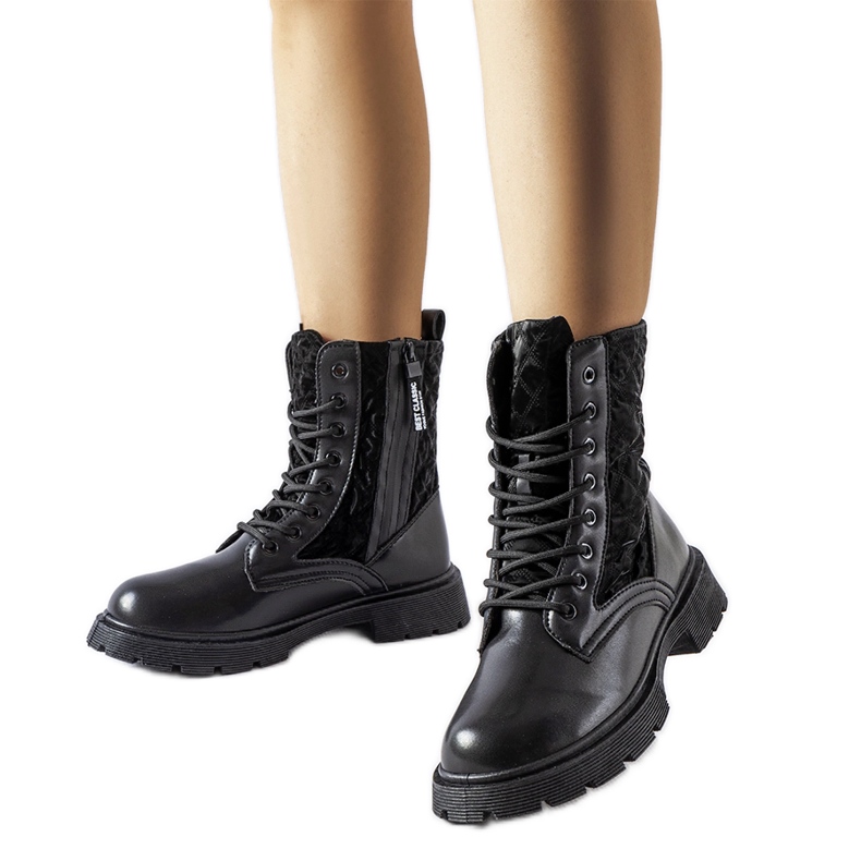 Czarne trapery zdobione pikowaniem Jalbert