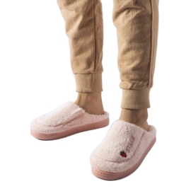 Jasnoróżowe kapcie Collinsville