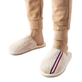 Beżowe kapcie beżowy