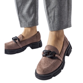 Brązowe mokasyny z łańcuchem eko-zamsz