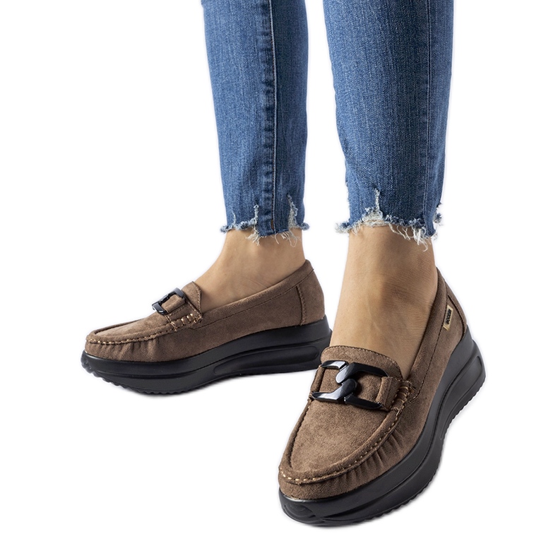 Brązowe mokasyny na koturnie eko-zamsz