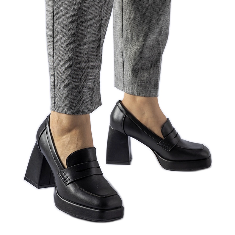 Czarne czółenka na wysokim słupku Reel