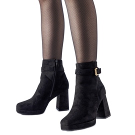 Czarne ocieplane klasyczne botki na słupku Caio