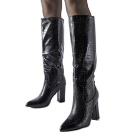 Czarne kozaki z tłoczeniem na słupku Facino