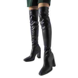 Czarne klasyczne kozaki na słupku Faubourg