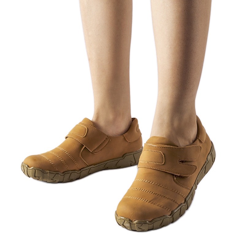 Brązowe półbuty na rzep Frencham