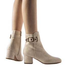 Beżowe botki na niskim słupku eko-zamsz Nemaha beżowy