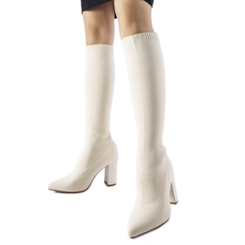 Beżowe skarpetowe kozaki na słupku Conway beżowy