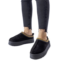 Czarne niskie śniegowce z ozdobnym szyciem Fori