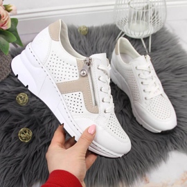 Półbuty skórzane na koturnie Rieker W N6304-80 białe