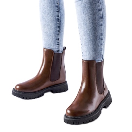 Brązowe ocieplane klasyczne wsuwane botki Noas