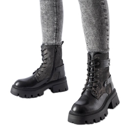 Czarne ocieplane trapery z protektorem Norwalk