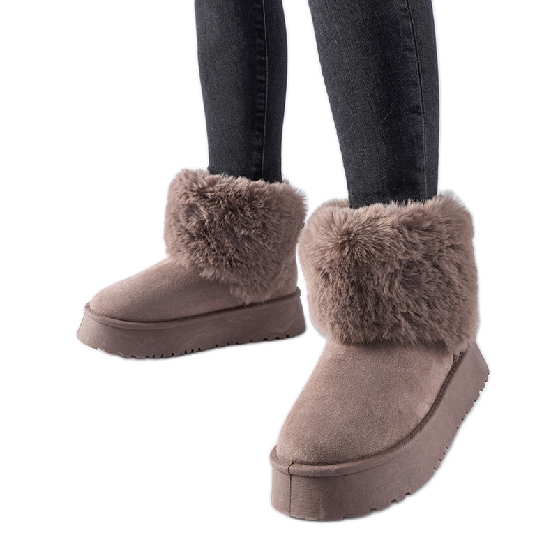 Fioletowe śniegowce zdobione futerkiem Adelfia