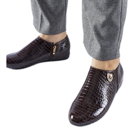 Brązowe lakierowane półbuty Nelec