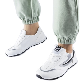 Białe sportowe sneakersy Cogliandrino